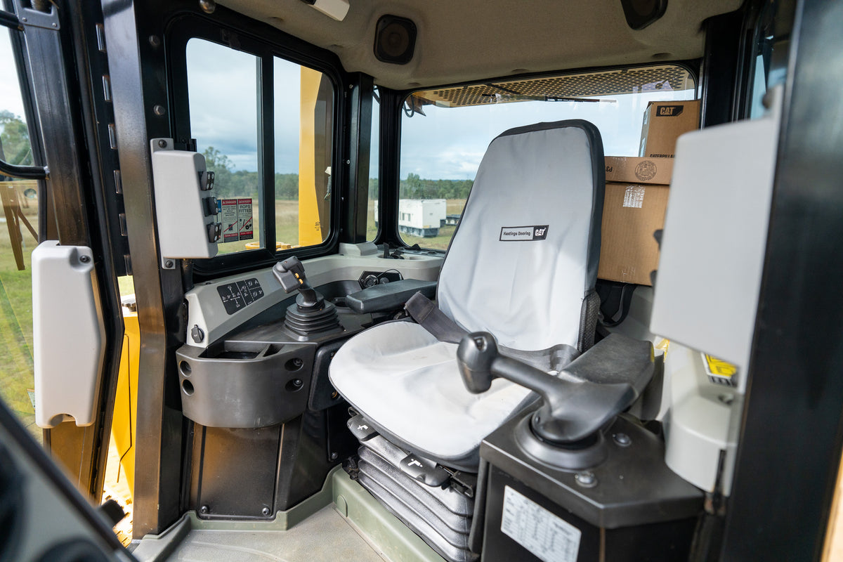2015 Caterpillar D6T LGP Dozer – photograph 10
