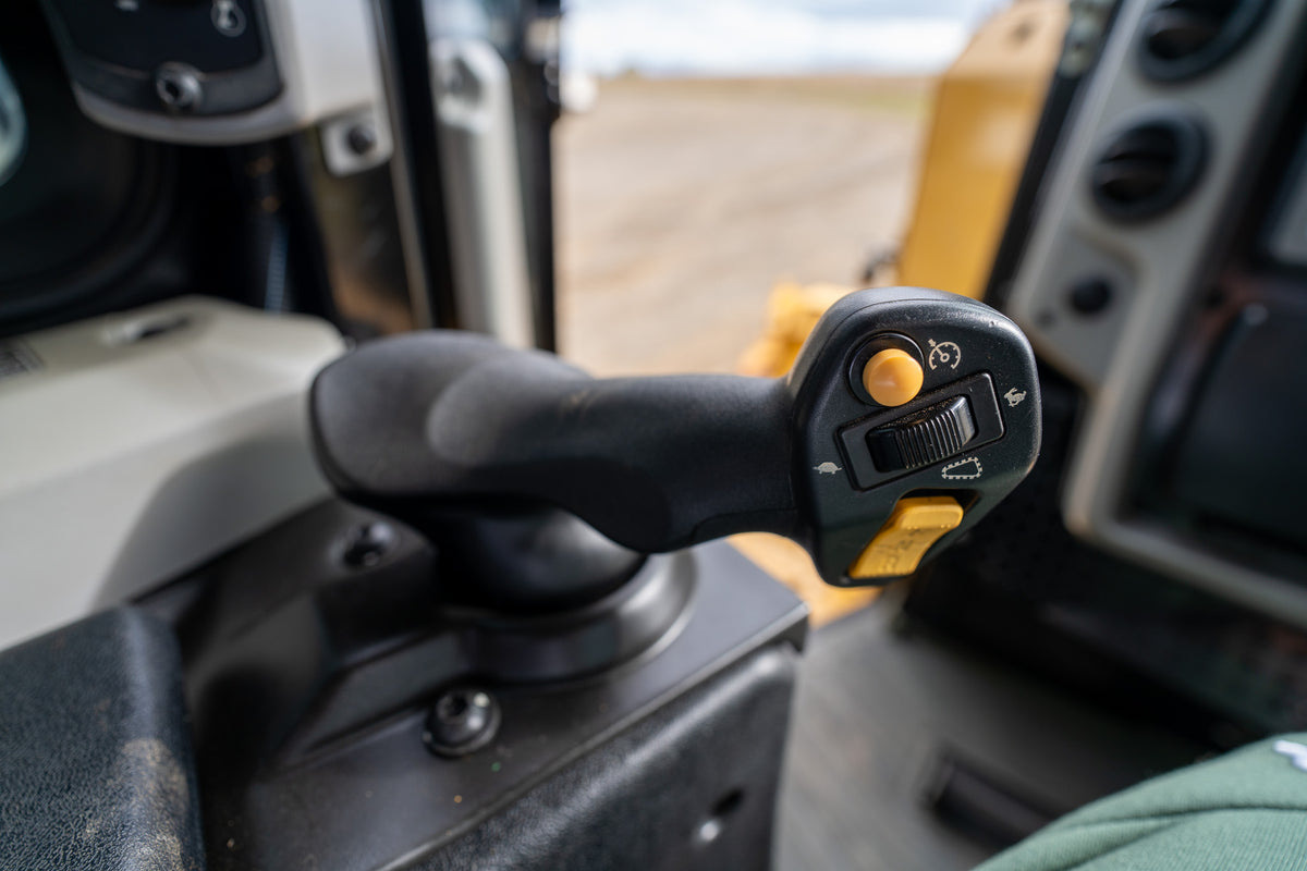 2015 Caterpillar D6T LGP Dozer – photograph 4